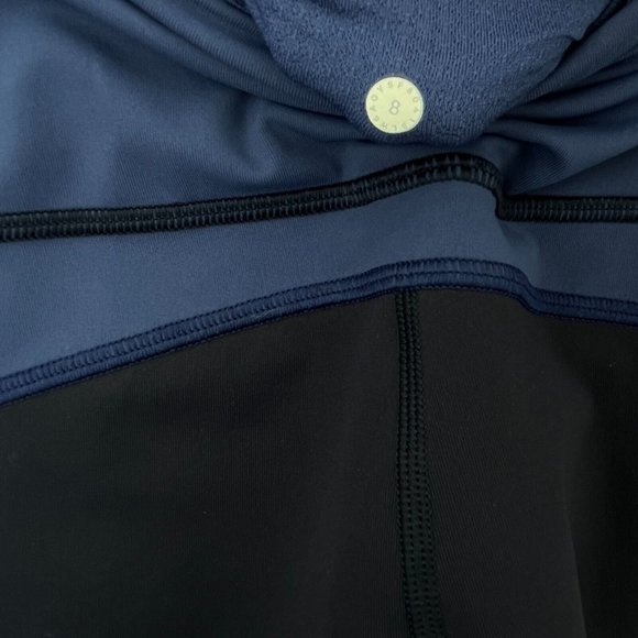 Lululemon Sports Crop Blue Leggings Size 8 - Picture 4 of 4